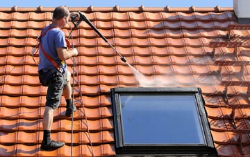 roof cleaning Moss End
